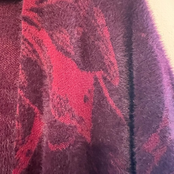 Chico’s like new 2 tone maroon fuzzy stretchy open cape, poncho sweater size S/M - Picture 2 of 4